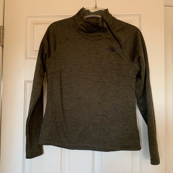 The North Face Women's Canyonlands Asymmetric 1/4 Zip - Picture 3 of 6